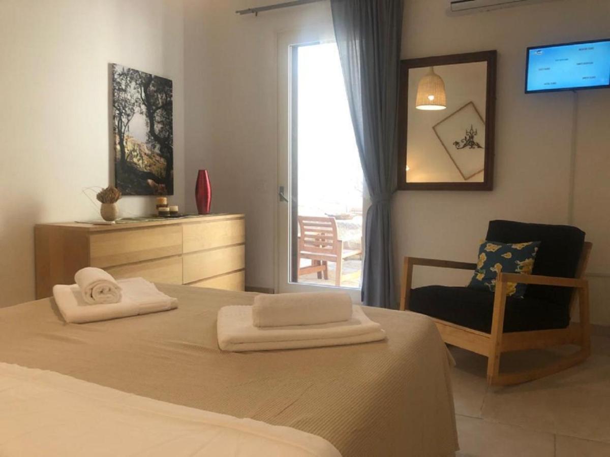 Odegos Mono & Trilo Bed and Breakfast Torre dell'Orso Buitenkant foto