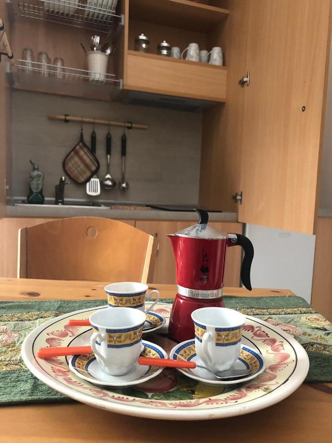 Odegos Mono & Trilo Bed and Breakfast Torre dell'Orso Buitenkant foto